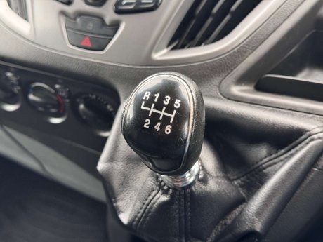 Ford Transit Custom 2.0 Transit Custom 290 Trend Colour Edition 29