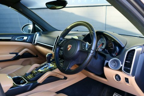 Porsche Cayenne 3.0 Cayenne S Hybrid Tiptronic S 4WD 5dr 19