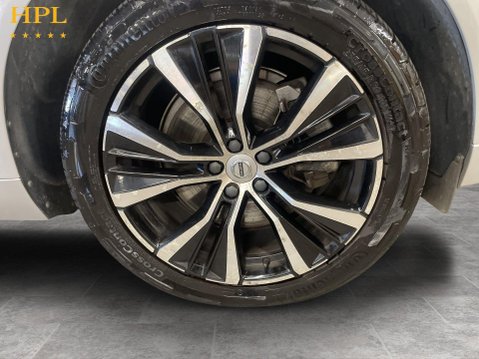 Volvo XC60 2.0h T8 Recharge 18.8kWh Ultimate Dark SUV 5dr Petrol Plug-in Hybrid Auto A 10