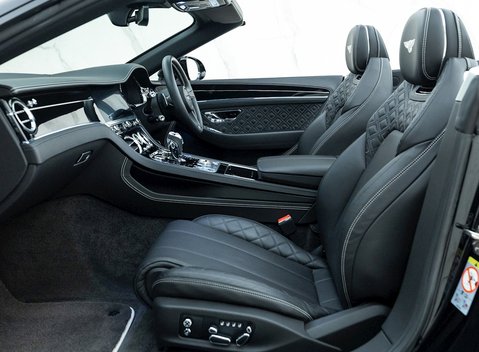 Bentley Continental GT V8 Convertible 16