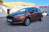 Ford Fiesta TITANIUM.. AUTOMATIC.. 6 SERVICES.. £35 ROAD TAX.. STUNNING EXAMPLE 8