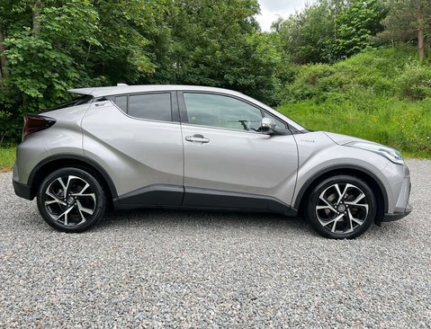 Toyota C-HR 1.8 C-HR Design HEV CVT 5dr 3