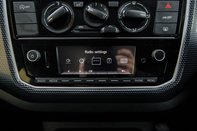 Volkswagen Up BASE 15