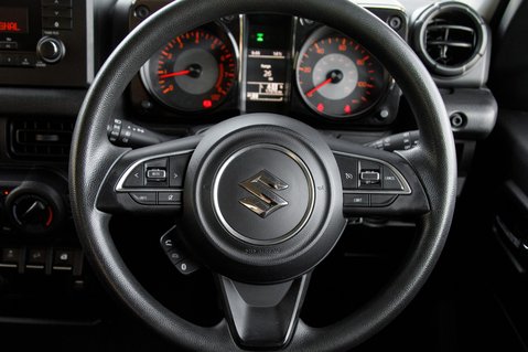 Suzuki Jimny SZ4 20