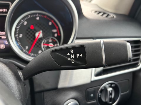 Mercedes-Benz GLE GLE 350 D 4MATIC AMG LINE 15