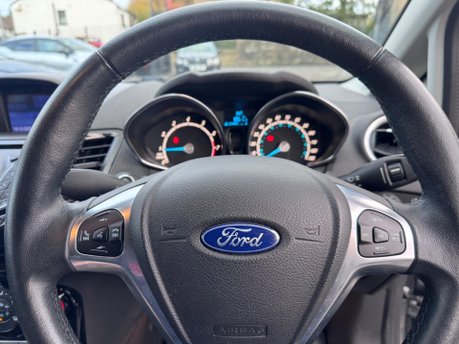 Ford Fiesta ZETEC S 16