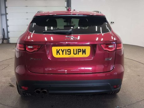 Jaguar F-Pace 2.0 F-PACE R-Sport AWD D Auto 4WD 5dr 14