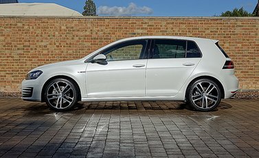 Volkswagen Golf GTD 2.0 TDi 2
