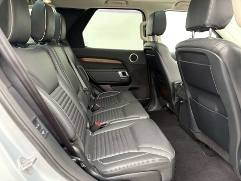Land Rover Discovery 3.0 Discovery HSE SDV6 Auto 4WD 5dr 16
