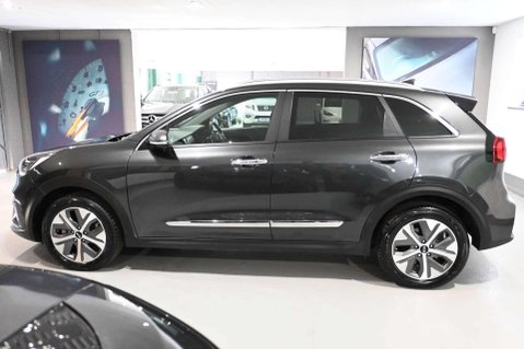 Kia Niro 4 PLUS 28