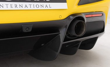 Ferrari F8 Tributo 29