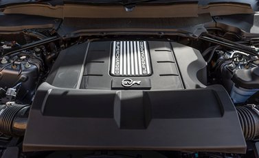 Land Rover Range Rover Sport 5.0 SVR 34
