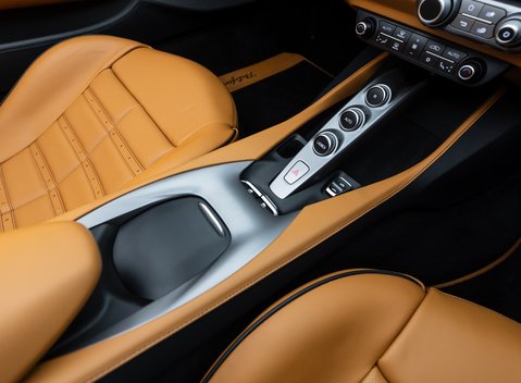 Ferrari Portofino 27