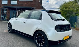 Honda Honda E Advance Sky Roof 360 Cam 17'' Alloys Heated Steering Wheel & Seats  4