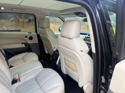 Land Rover Range Rover Sport 3.0 Range Rover Sport HSE SDV6 Auto 4WD 5dr 24