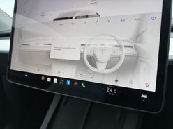 Tesla Model Y (Dual Motor) Long Range SUV 5dr Electric Auto 4WDE (384 bhp) 45