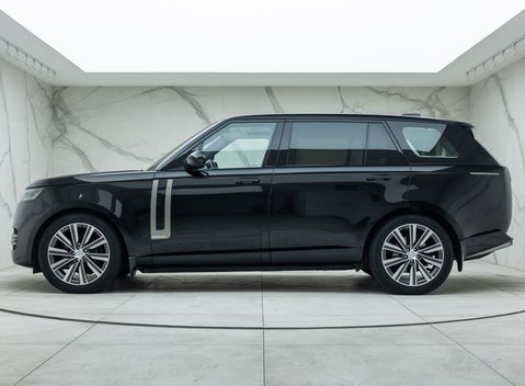 Land Rover Range Rover P400 AUTOBIOGRAPHY LWB 7 Seater 5