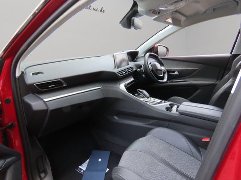Peugeot 3008 1.6 13.2kWh Allure e-EAT Euro 6 (s/s) 5dr 15