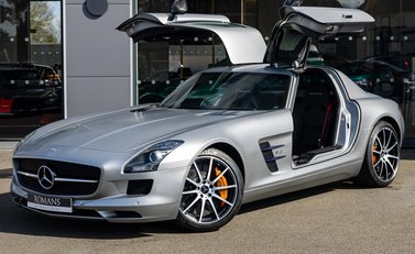 Mercedes-Benz SLS AMG GT 2