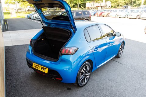 Peugeot 208 PURETECH ALLURE PREMIUM PLUS S/S 36