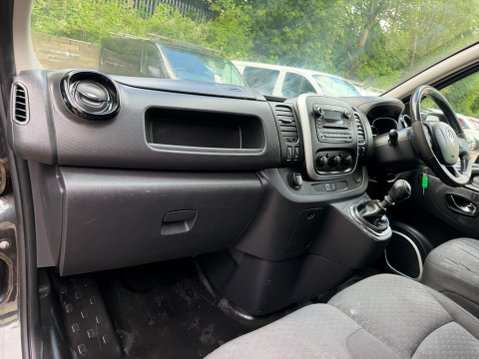 Vauxhall Vivaro 1.6 CDTi 2900 BiTurbo ecoFLEX Sportive Panel Van 5dr Diesel Manual L2 H1 Eu 29