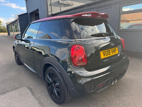 Mini Hatch JOHN COOPER WORKS 5