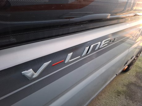 Auto-Trail V-Line 635 SE S-A 2017 AUTO DEPOSIT TAKEN 5