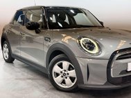 Mini Hatch 1.5 Cooper Classic Hatchback 5dr Petrol Steptronic Euro 6 (s/s) (136 ps) 13