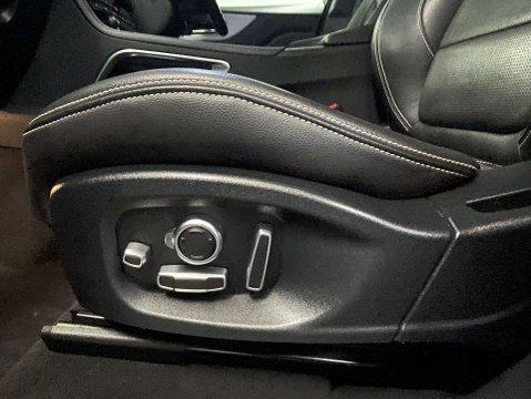 Jaguar F-Pace 2.0 F-PACE R-Sport AWD D Auto 4WD 5dr 44