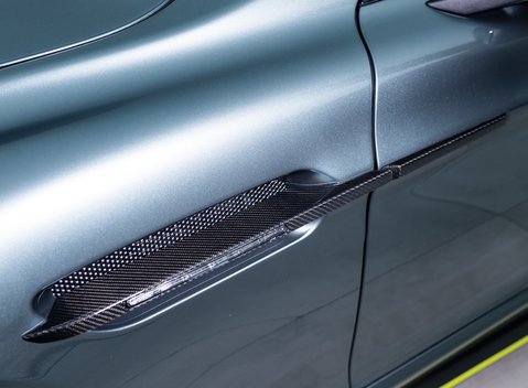 Aston Martin Rapide AMR V12 37
