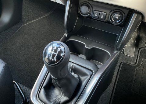 Suzuki Swift Ultra 1.2 Mild Hybrid 22