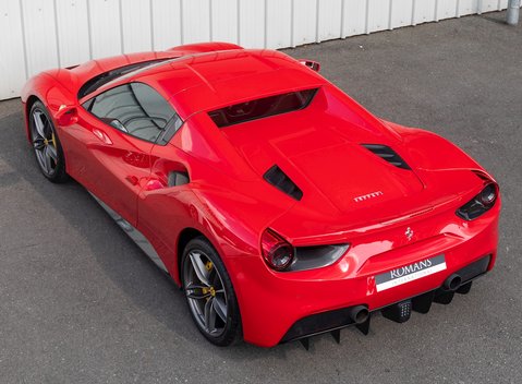 Ferrari 488 Spider 10