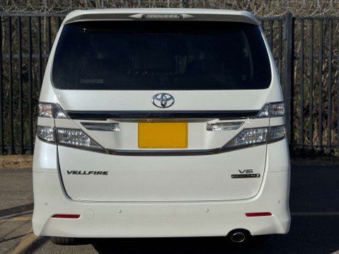 Toyota Vellfire GOLDEN EYES II V6 6