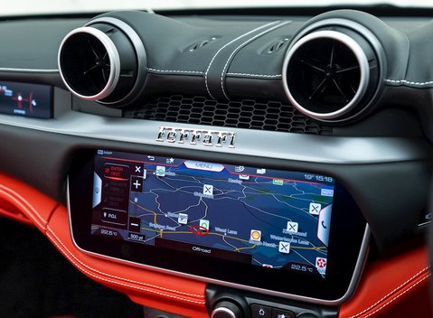 Ferrari Portofino M 19