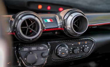 Ferrari LaFerrari 19