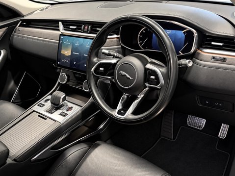 Jaguar F-Pace 2.0 D200 MHEV S Auto AWD Euro 6 (s/s) 5dr 8