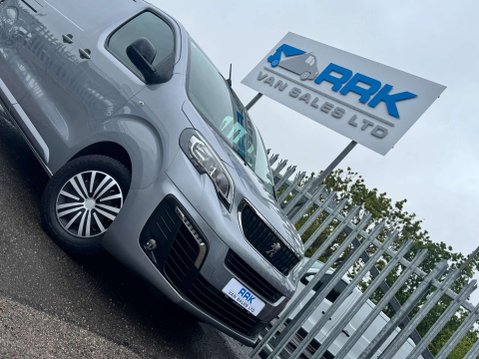 Peugeot Expert 2.0 Expert Professional Premium L1 Blue HDi 8