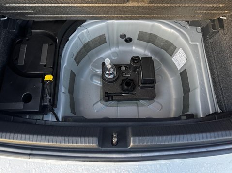 Volkswagen Polo BEATS TSI 40