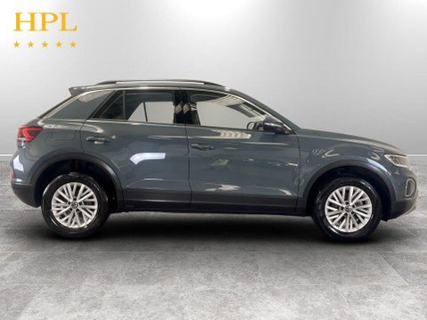 Volkswagen T-Roc 1.0 TSI Life SUV 5dr Petrol Manual Euro 6 (s/s) (110 ps) 8