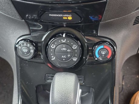 Ford Fiesta 1.6 Zetec Hatchback 5dr Petrol Powershift Euro 6 (105 ps) 31