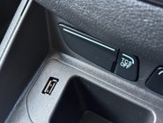 Ford Transit Courier Base Ecoboost 100 ps with Air Con / Rear Sensors 30