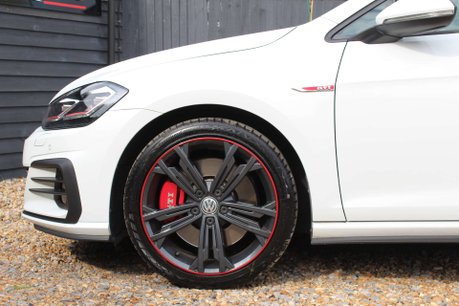 Volkswagen Golf 2.0 Golf GTi Performance TSi 3dr 16