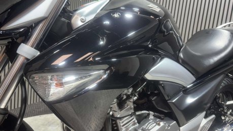Suzuki Inazuma GW 2013 ONLY 12K NEW MOT WARRANTY 250CC COMMUTER BIKE 31