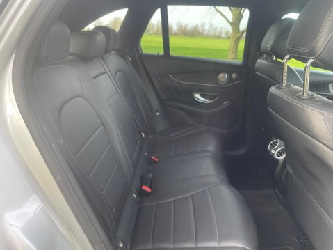 Mercedes-Benz GLC 2.1 GLC250d AMG Line (Premium Plus) G-Tronic 4MATIC Euro 6 (s/s) 5dr 25