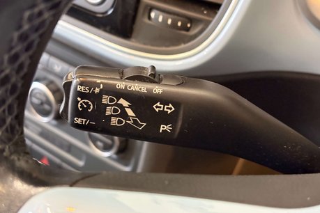 Volkswagen Beetle 1.4 TSI 60s Cabriolet 2dr Petrol Manual Euro 5 (160 ps) 52