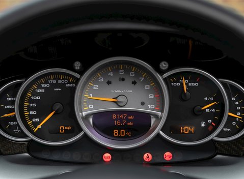 Porsche Carrera GT 17