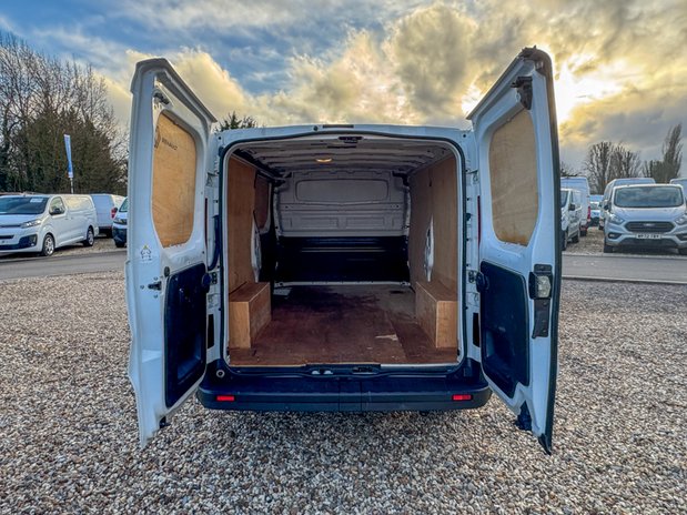Renault Trafic LWB L2H1 Low Roof Advance Ll30 Air Cruise SELECT 8