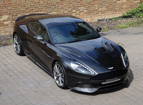 Aston Martin Vanquish 22