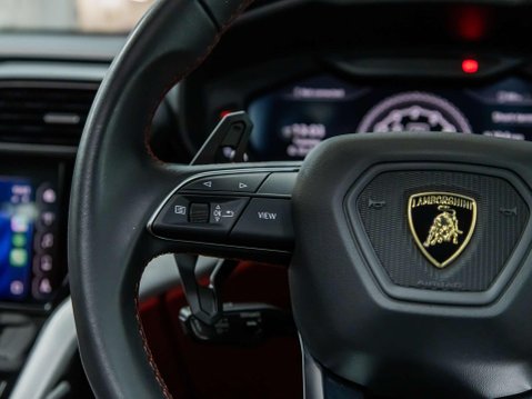 Lamborghini Urus 4.0 V8 BiTurbo SUV 5dr Petrol Auto 4WD Euro 6 (650 ps) 41
