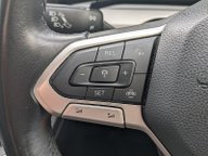 Volkswagen Golf LIFE TSI 14